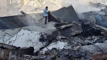 Λίβανος: Ένα 11όροφο κτίριο κατέρρευσε μετά την πυραυλική επίθεση του Ισραήλ