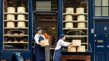 Έκλεψαν 950 κεφάλια premium τυρί στο Λονδίνο - Αγανάκτηση του διάσημου σεφ Τζέιμι Όλιβερ