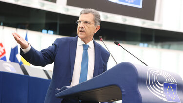 Πλειοψηφία ρεκόρ με 632 "ναι" πέτυχε ο Γιώργος Αυτιάς για αύξηση χρηματοδότησης σε φυσικές καταστροφές 