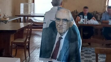 Οι εκλογές του ΠΑΣΟΚ και η "φανέλα" του Ανδρέα! 