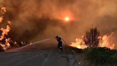 Απολογισμός της αντιπυρικής περιόδου από τον Κ. Μητσοτάκη στη βουλή