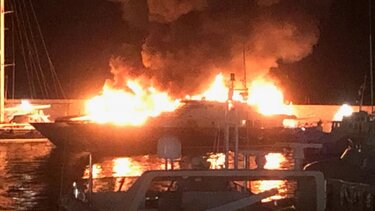 πυρκαγια λιμανι 