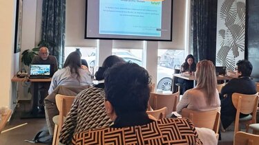 Κακοποιημένη Γυναίκα, Εκδήλωση, Θύτες