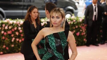 Mαιλι Σάιρους