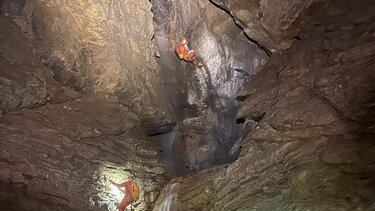 Στέρνες, Σπηλαιολογική εταιρεία