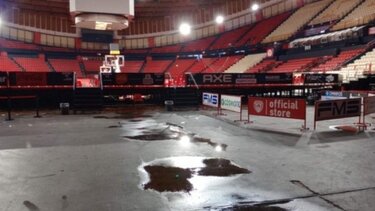 Στάδιο Ειρήνης και Φιλίας Ζημιές