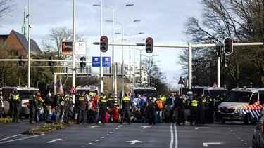 diadiloseis ollandia