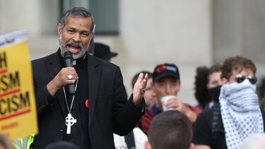 Τζον Περάμπαλαθ 