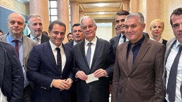 Σενετάκης-Τασούλας