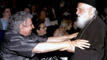 Μίκης Θεοδωράκης