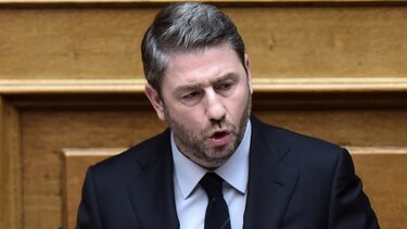 ΠΑΣΟΚ: Πώς τοποθετείται απέναντι στις εξελίξεις μετά και την ανακοίνωση του πορίσματος για τα Τέμπη