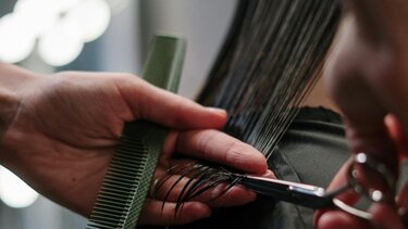 Κομμωτήριο, Κομμώτρια