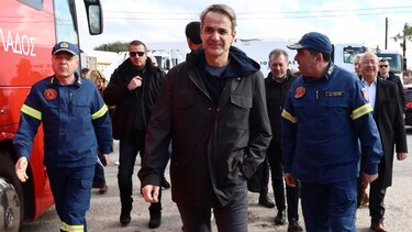 Μητσοτάκης στη Σαντορίνη