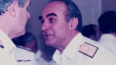 Αντώνης Θεοχάρης