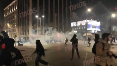 επεισόδια, σύνταγμα