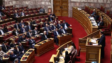 Βουλή, Τέμπη