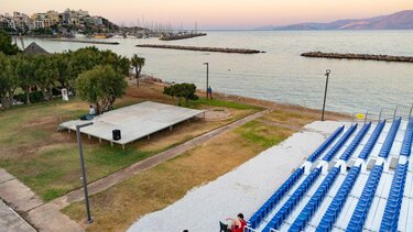 Μια πτυσσόμενη εξέδρα για το παραθαλάσσιο δημοτικό ακίνητο του πρώην ΕΟΤ στον Άγιο Νικόλαο