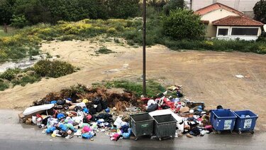 Σκουπίδια, Κορώνη Μαγαρά