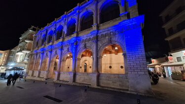 Λότζια, αυτισμός