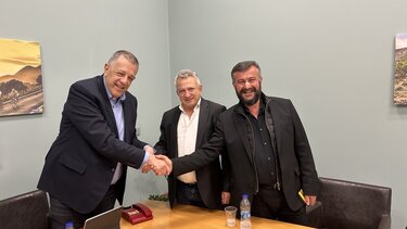 Μεσαρά, Οδική σύνδεση, Αεροδρόμιο Καστελίου