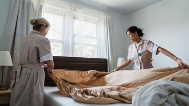 Καμαριέρες, Ξενοδοχείο