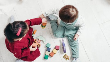 Παιδικοί σταθμοί, εγγραφές