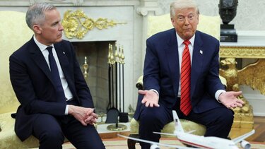 Τραμπ -Kάρνεϊ