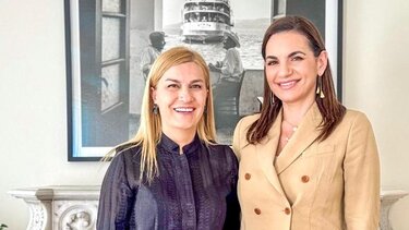 Συνάντηση Σέβης Βολουδάκη με την Όλγα Κεφαλογιάννη για τον βιώσιμο και εναλλακτικό τουρισμό