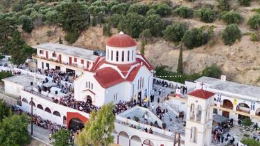 Ανοίγει τις πύλες της για χιλιάδες προσκυνητές η ΙΜ Αγίας Μαρίνας στη Βόνη - Το πρόγραμμα ακολουθιών