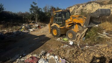 Κοινή επιχείρηση Δήμων Ηρακλείου και Μαλεβιζίου για αποκατάσταση παράνομης χωματερής στον Ξηροπόταμο