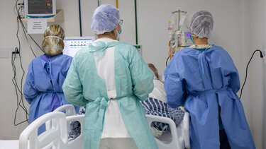 giatroi . nosokomeio