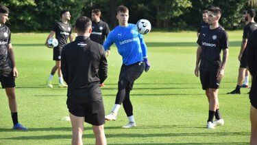 ΟΦΗ-Ντόρντρεχτ: Live εικόνα από το πρώτο φιλικό του ΟΦΗ