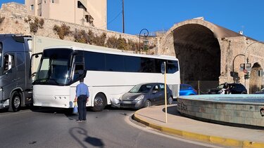 Τρακάρισμα