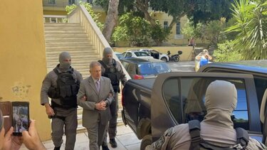 Γιατρός, Απολογία