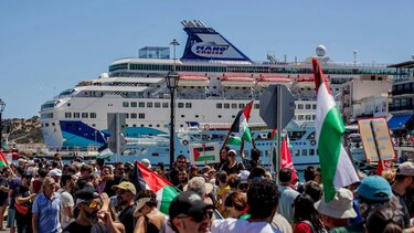 Κρουαζιερόπλοιο, Άγιος Νικόλαος