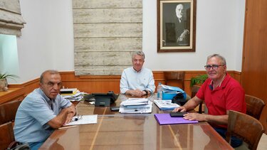 Αρναουτάκης πολιτικοί συνταξιούχοι