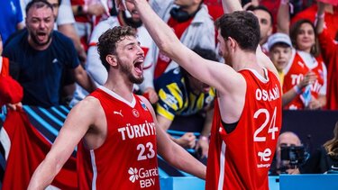 Αλπερέν Σενγκούν: Εκλεισε τα σχόλια στην αμφιλεγόμενη δημοσίευση του μετά το Ελλάδα - Τουρκία