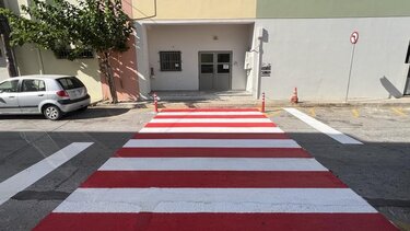 Νέες χρωματιστές διαβάσεις μπροστά από σχολικές μονάδες του Δήμου Αγίου Νικολάου