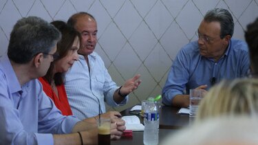 Φαμελλος Σωκρατης