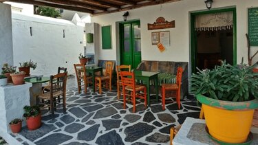 Κλείνει το ιστορικότερο χειμερινό καφενείο στην Αμοργό - «Τα φώτα σβήνουν όταν φεύγουν οι τουρίστες»