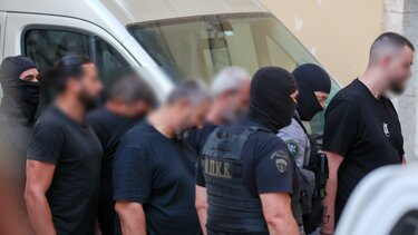 Κρητική μαφία, Δικαστήρια Χανίων