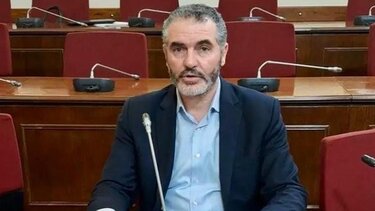 Μανώλης Χνάρης