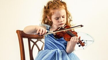 κοριτσάκι-βιολι