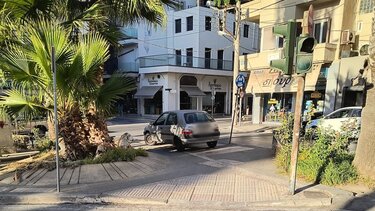 Παρκάρισμα, Πλατεία Κορνάρου