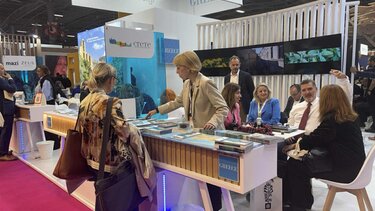 περιφέρεια-εκθεση-Παρίσι