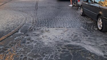 Χανιώπορτα, Λακκούβα