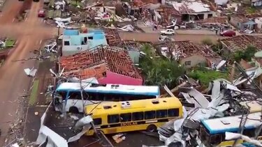 Βραζιλία: Έξι νεκροί και πάνω από 400 τραυματίες από ανεμοστρόβιλο που σάρωσε μια κωμόπολη