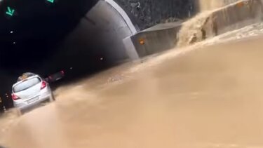 Ιταλία: Κύμα σφοδρής κακοκαιρίας πλήττει την ευρύτερη περιοχή της Γένοβας