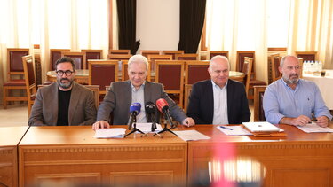 Καλοκαιρινός, Αγριμανάκης, Γιαλιτάκης, Σισαμάκης