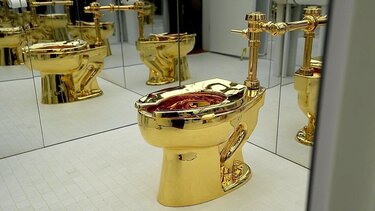 δημοπρασία, τουαλέτα